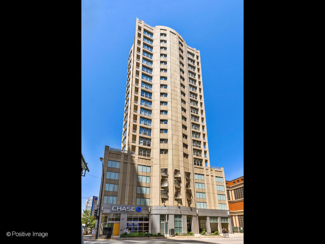 600 N Dearborn St. #1705, Chicago, IL 60610