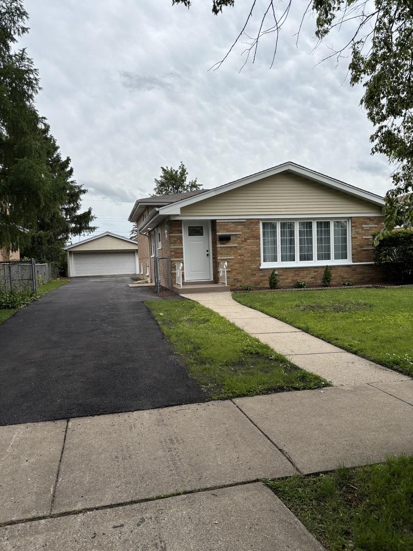 6127 W 79th Pl., Burbank, IL 60459