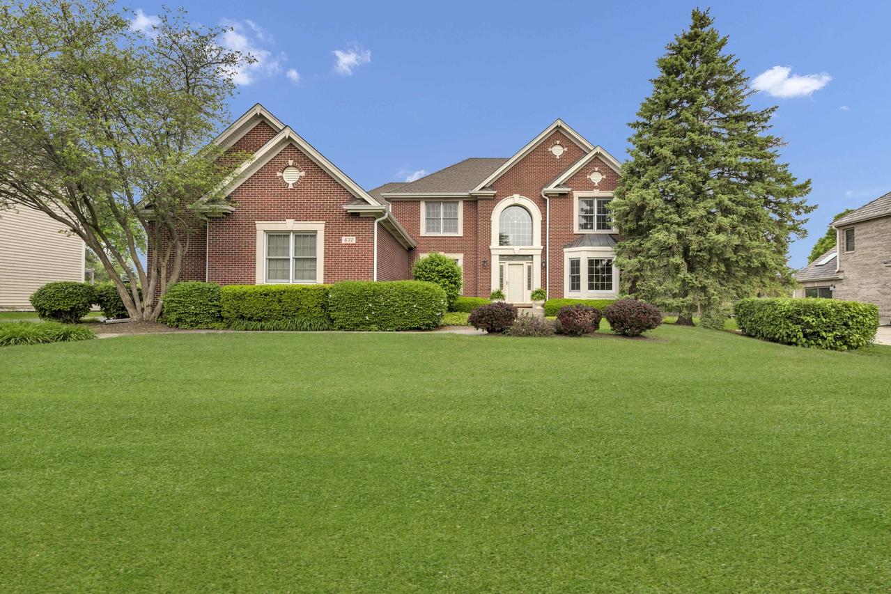 631 Mason Ln., Lake In The Hills, IL 60156