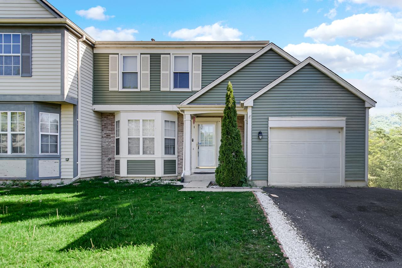 1679 Templeton Ct., Mundelein, IL 60060