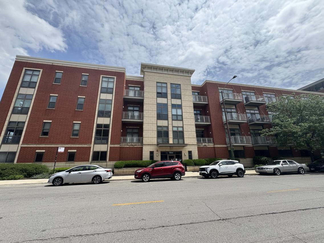 3505 S Morgan St. #320, Chicago, IL 60609