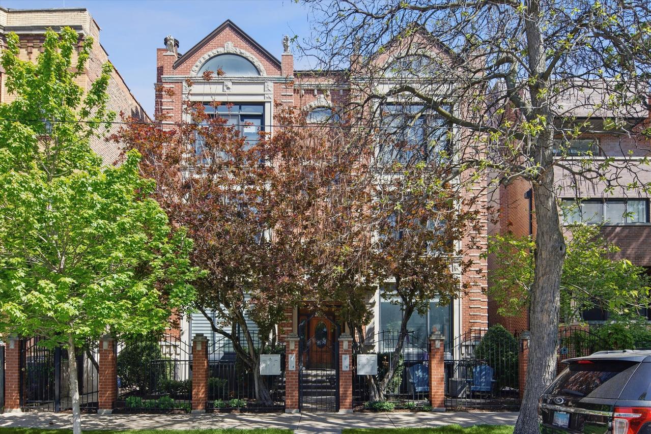 2024 W Iowa St. #3B, Chicago, IL 60622