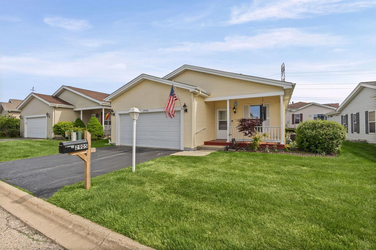 2905 Buckskin Ln., Grayslake, IL 60030