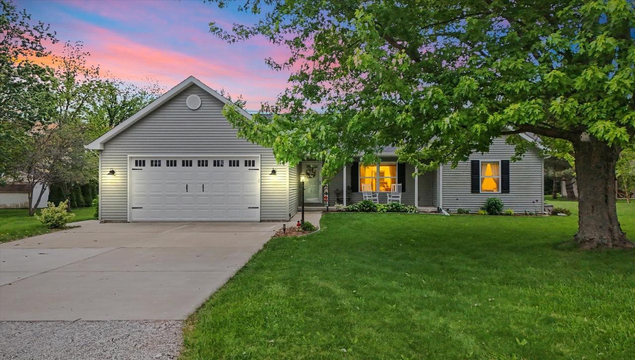 895 County Road 2125, Champaign, IL 61822