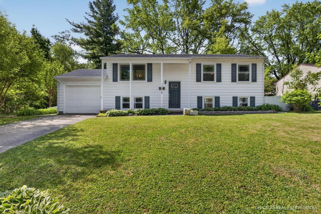 101 W Melody Ln., Woodstock, IL 60098