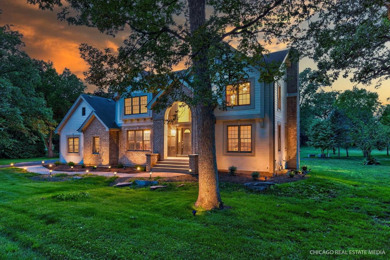 5N672 Jens Jensen Ln., St. Charles, IL 60175