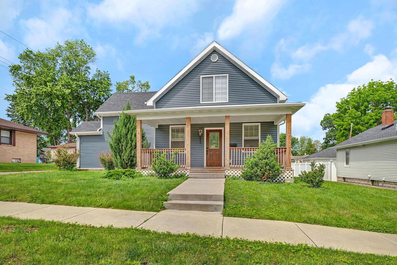 613 2nd Ave., Ottawa, IL 61350