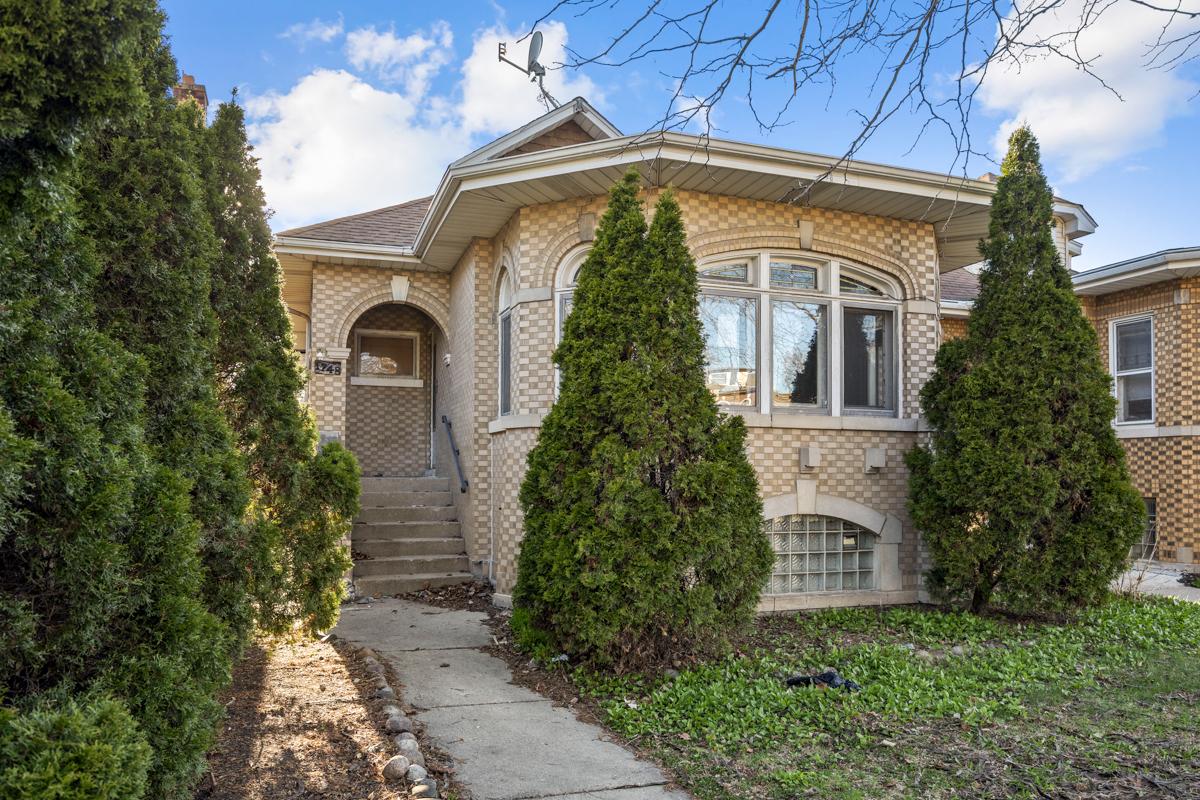 1748 N New England Ave., Chicago, IL 60707