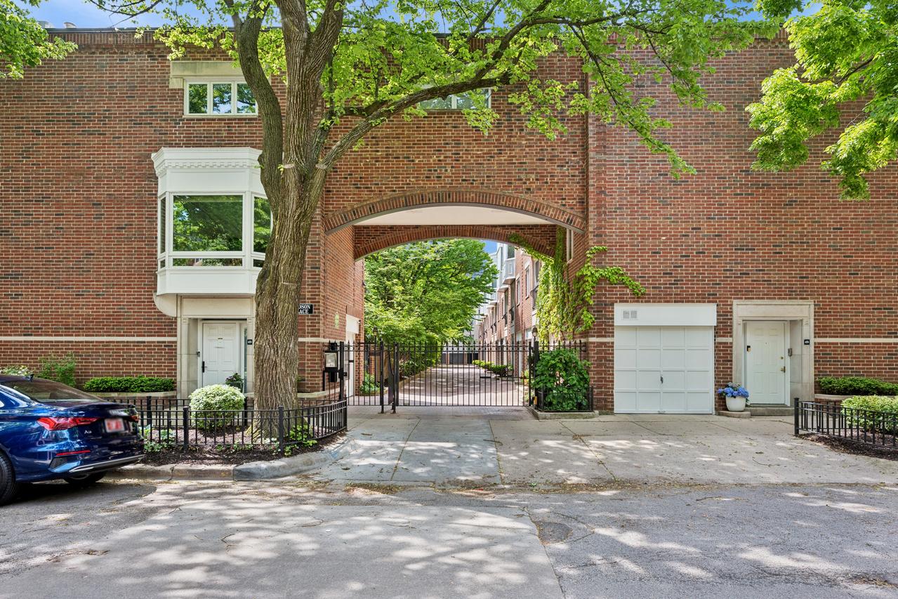 1843 N Hudson Ave. #A, Chicago, IL 60614