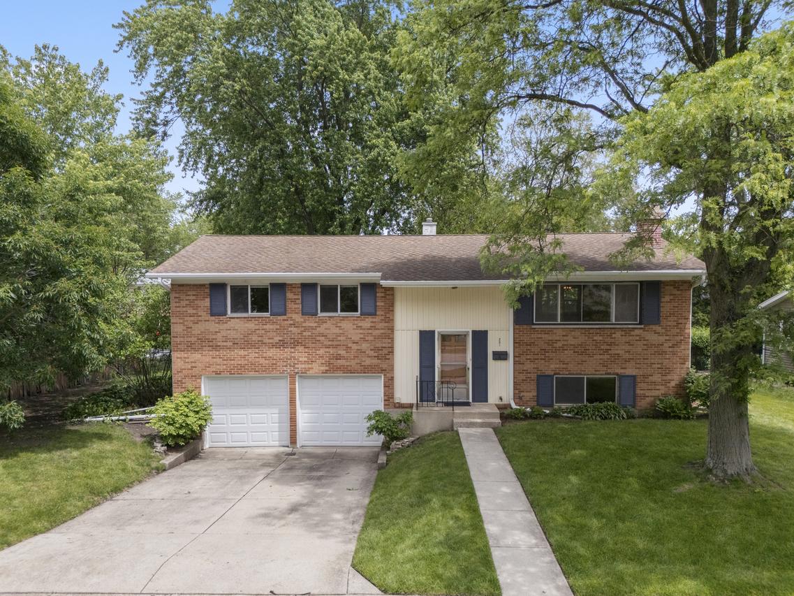 251 N Boynton Dr., Palatine, IL 60074