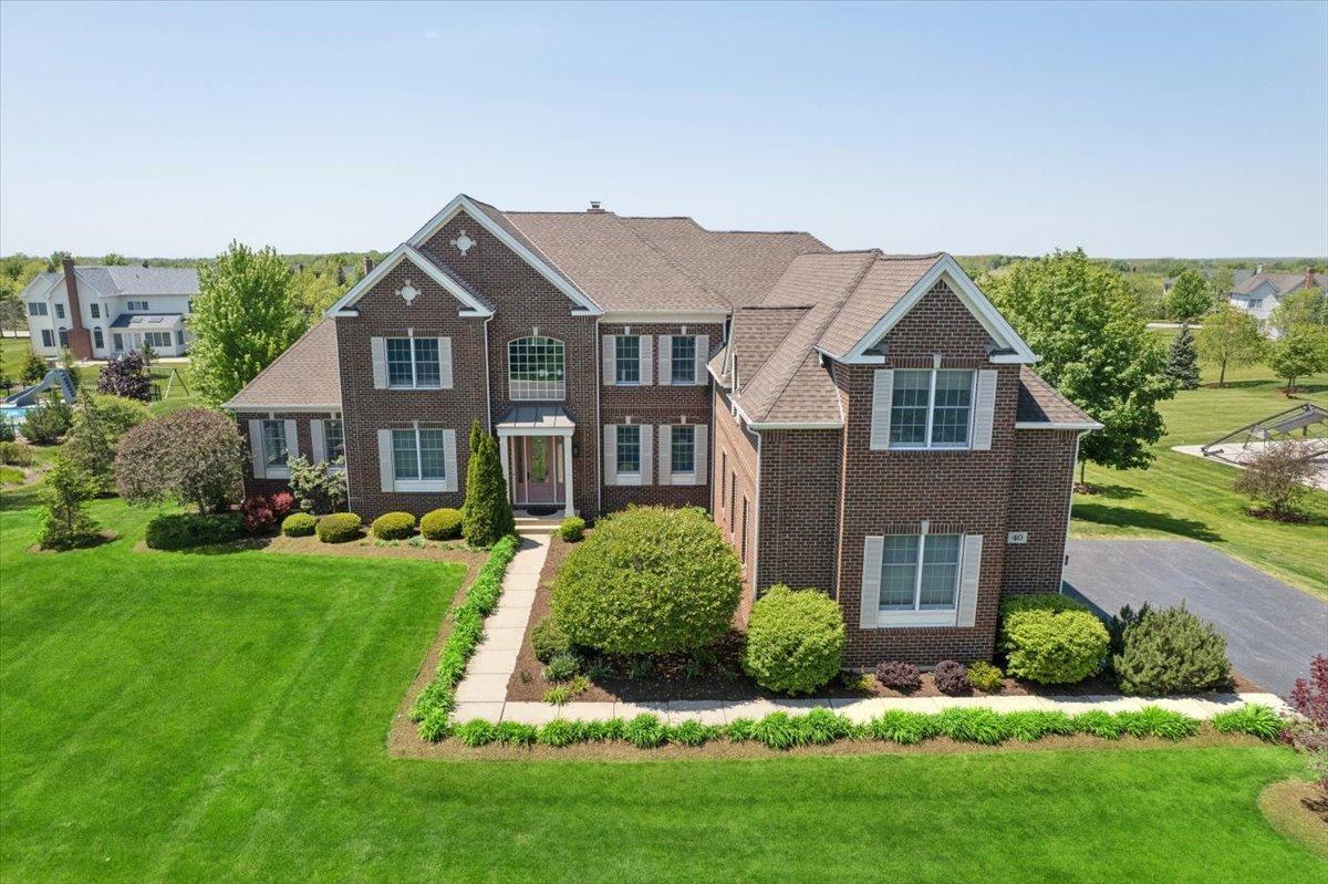 40 Wood Oaks Dr., South Barrington, IL 60010