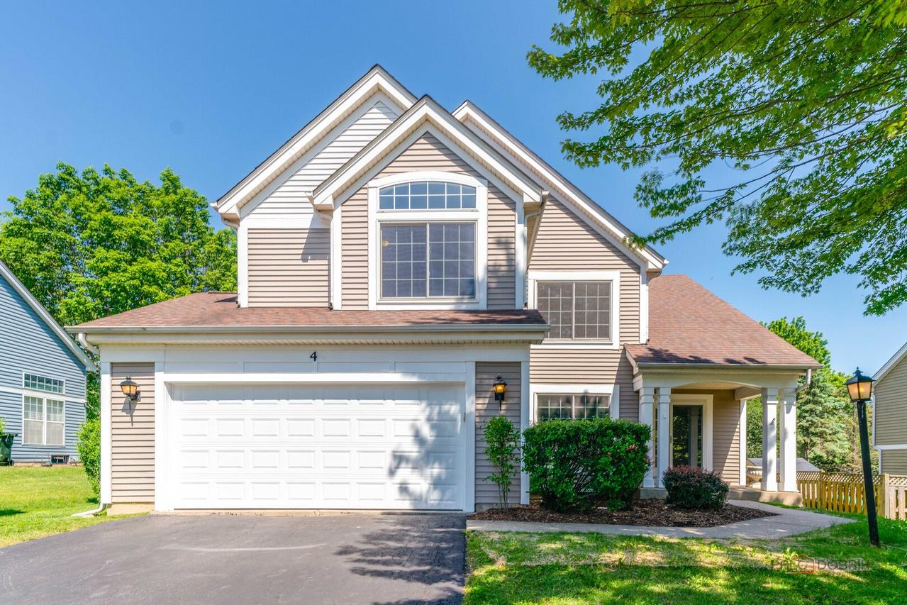 4 Deer Creek Ct., Lake In The Hills, IL 60156