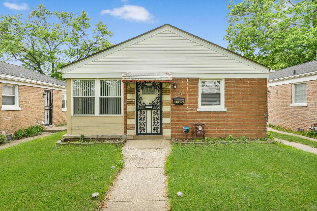 12908 S Peoria St., Chicago, IL 60643