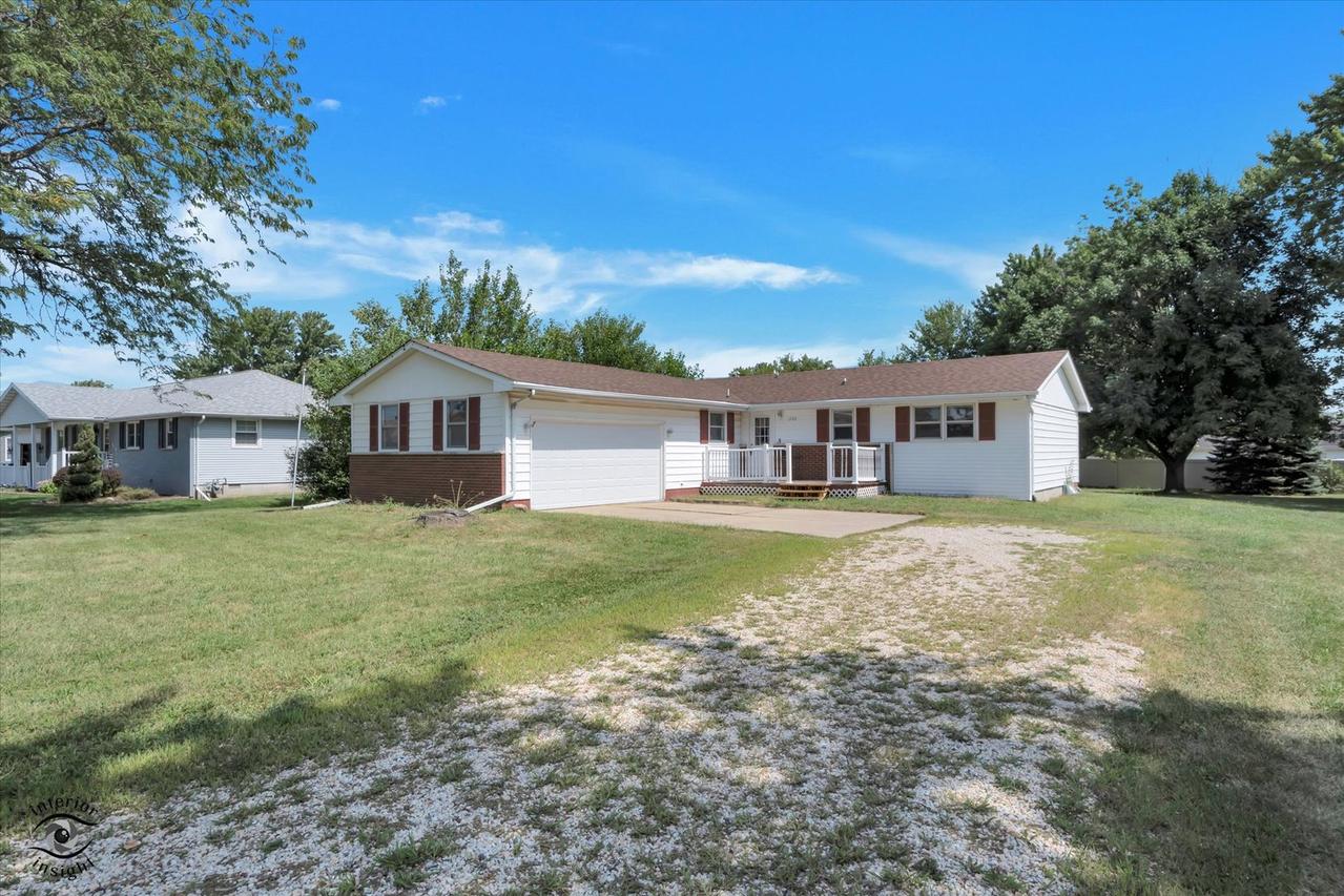 1572 Cardinal Dr., Bourbonnais, IL 60914