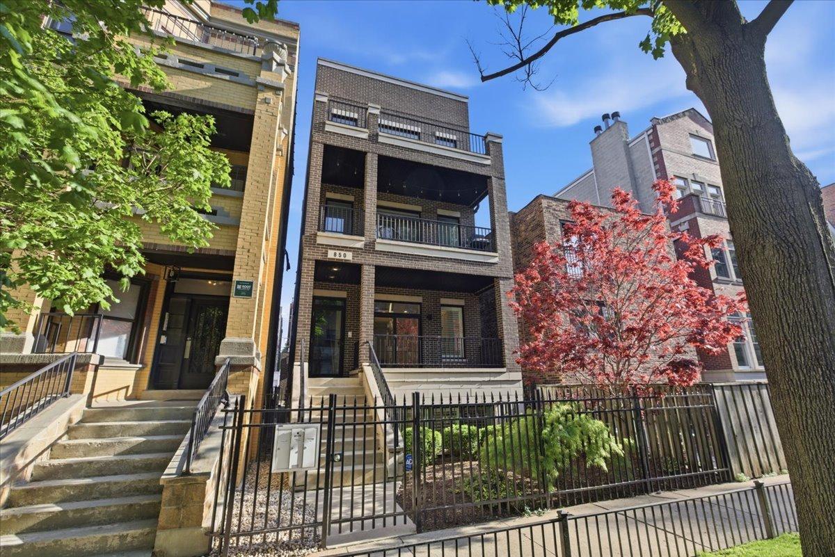 850 W Lill Ave. #1, Chicago, IL 60614