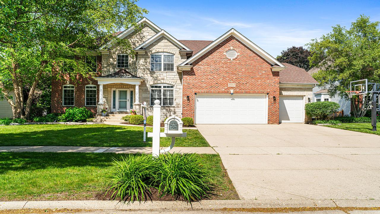 3511 Kestral Dr., Naperville, IL 60564