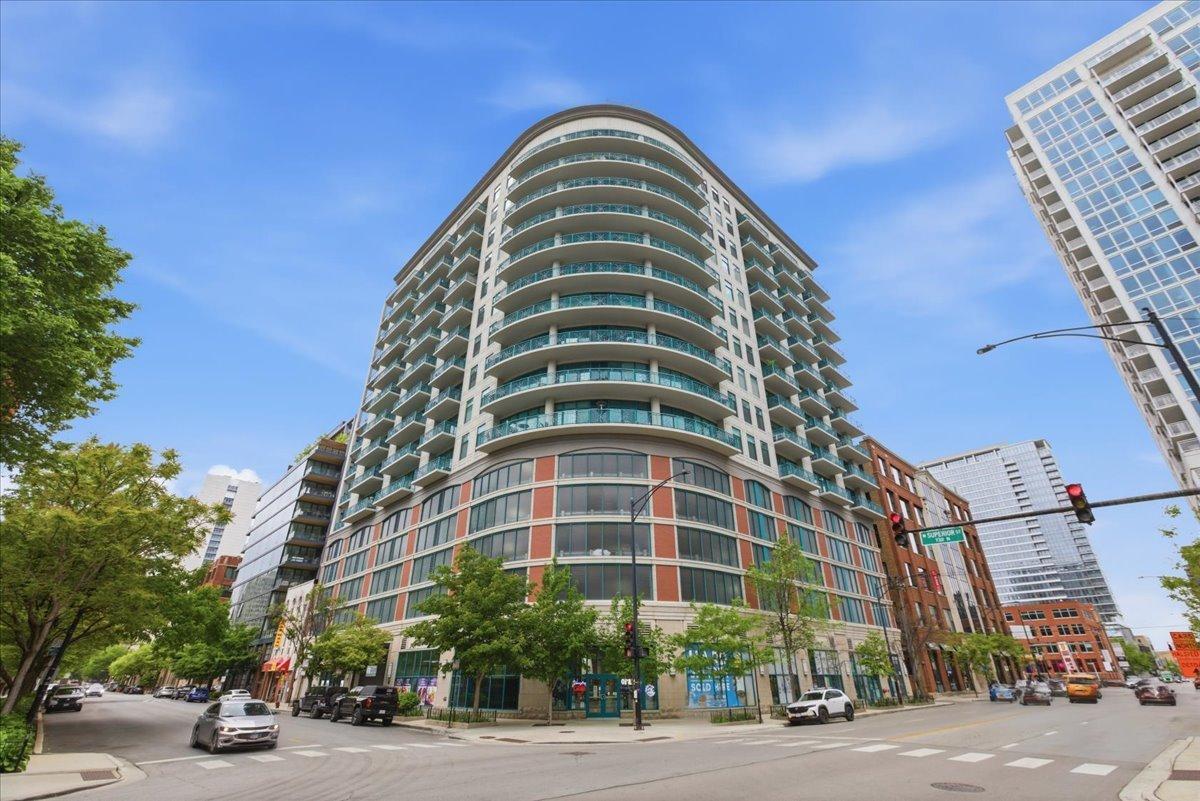 340 W Superior St. #1201, Chicago, IL 60654