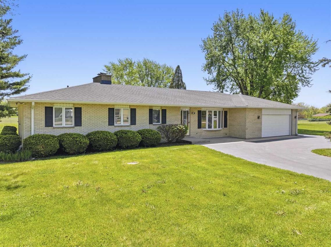 1417 Lee Ln., Spring Grove, IL 60081