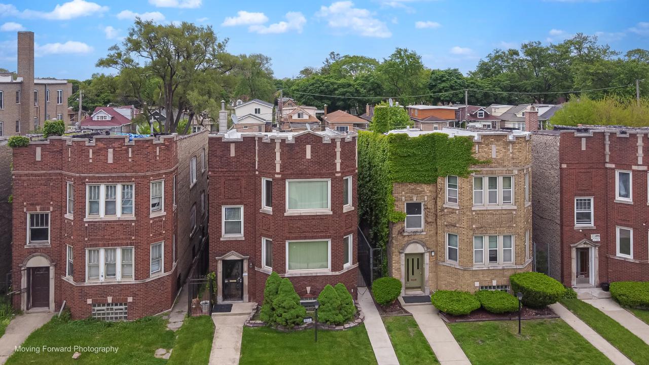 8213 S Indiana Ave., Chicago, IL 60619