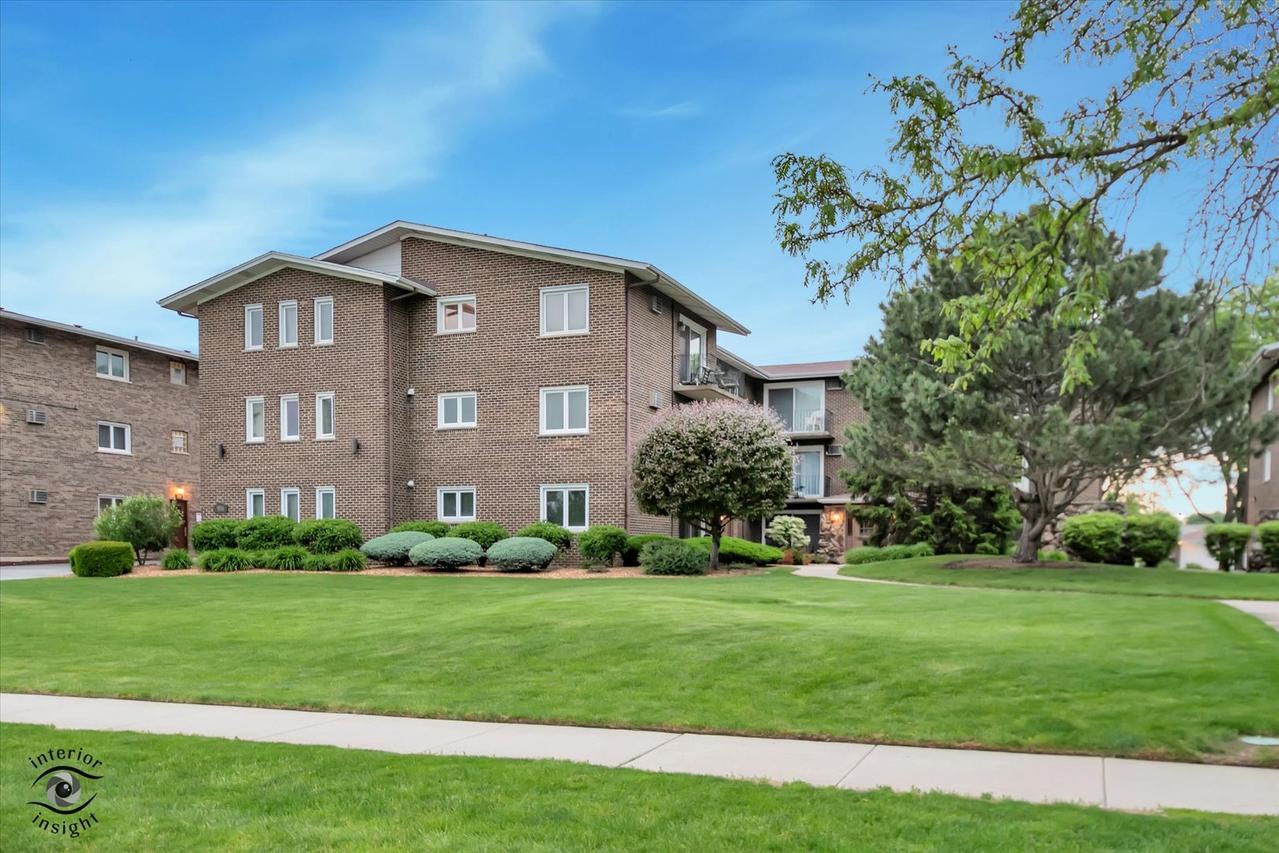 9016 W 140th St. #2A, Orland Park, IL 60462