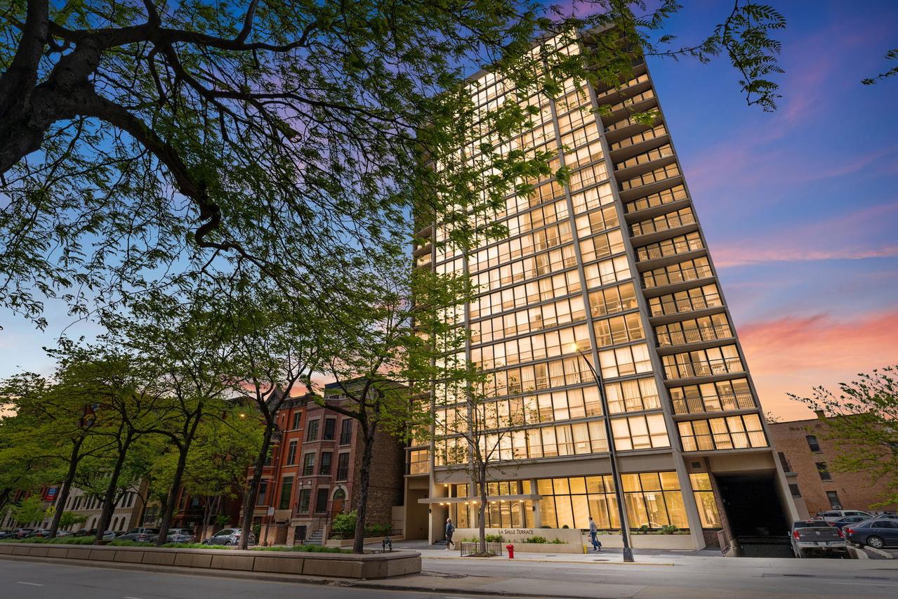 1540 N Lasalle Dr. #201, Chicago, IL 60610