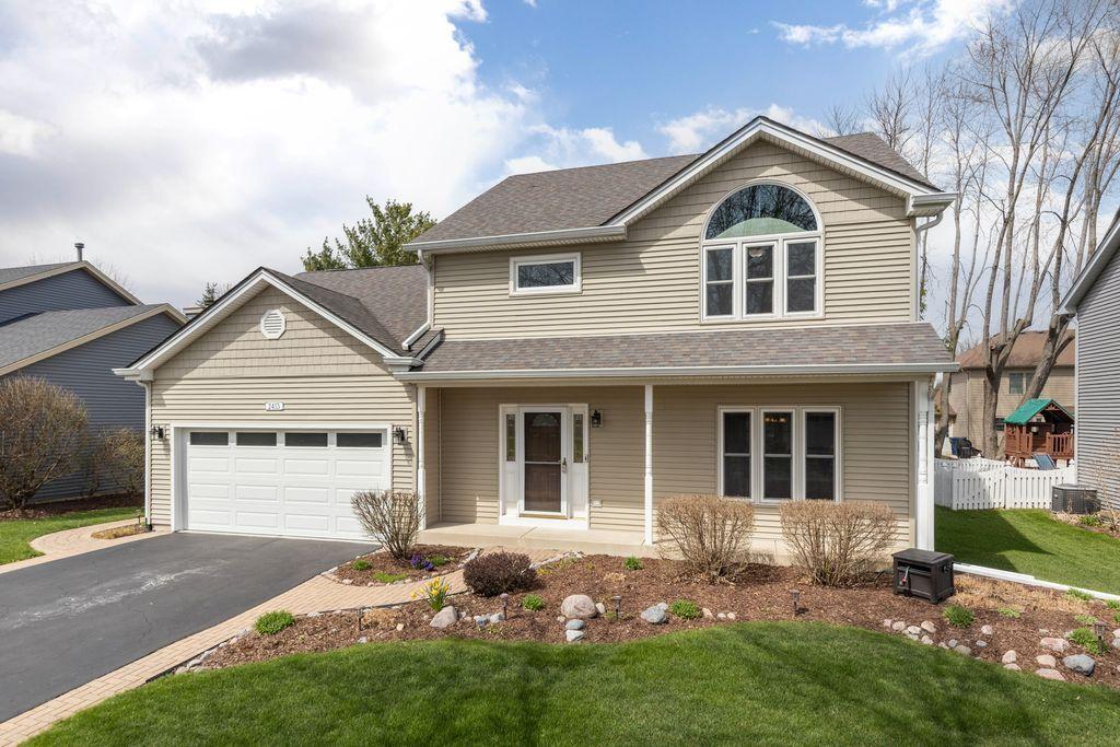 2413 Putnam Dr., Naperville, IL 60565