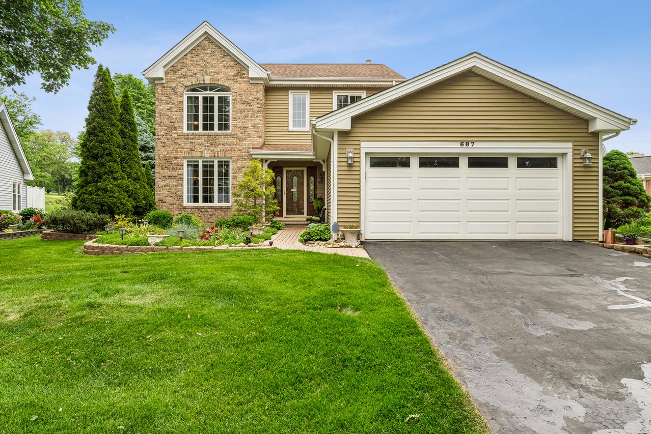 687 Rose Ln., Bartlett, IL 60103