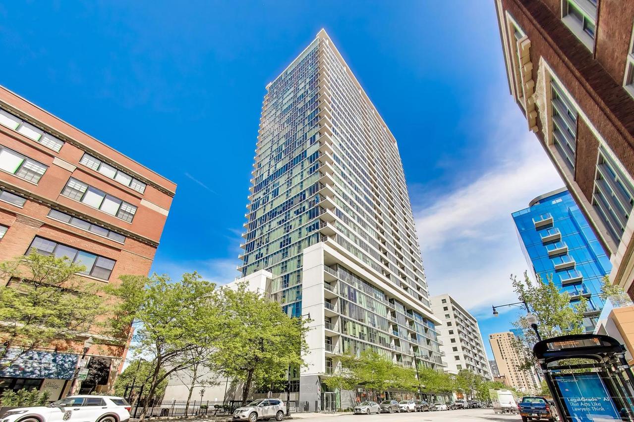 1720 S Michigan Ave. #902, Chicago, IL 60616