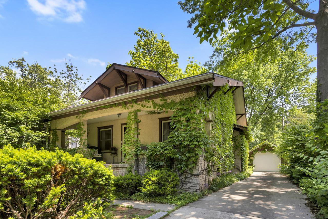 1004 S Orchard St., Urbana, IL 61801