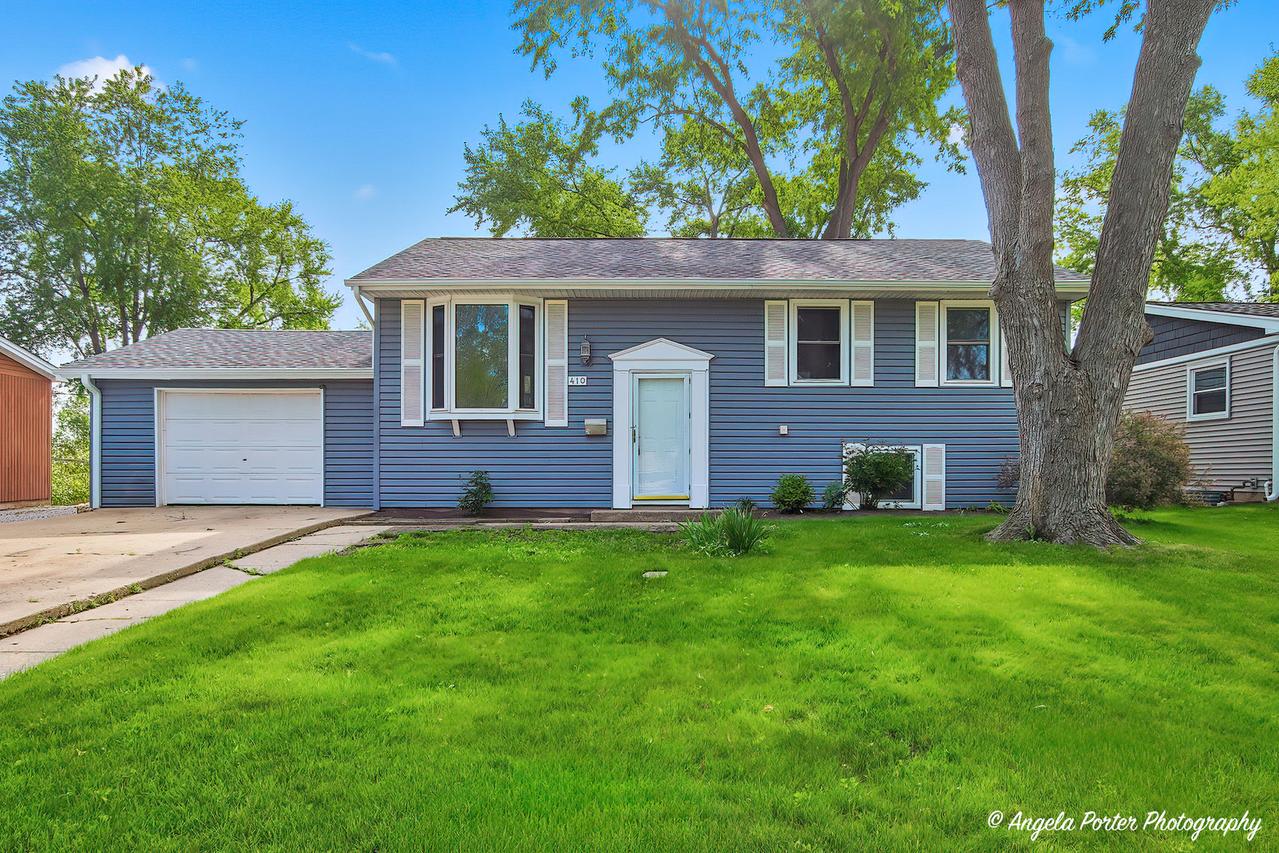 410 Willow Rd., Wauconda, IL 60084