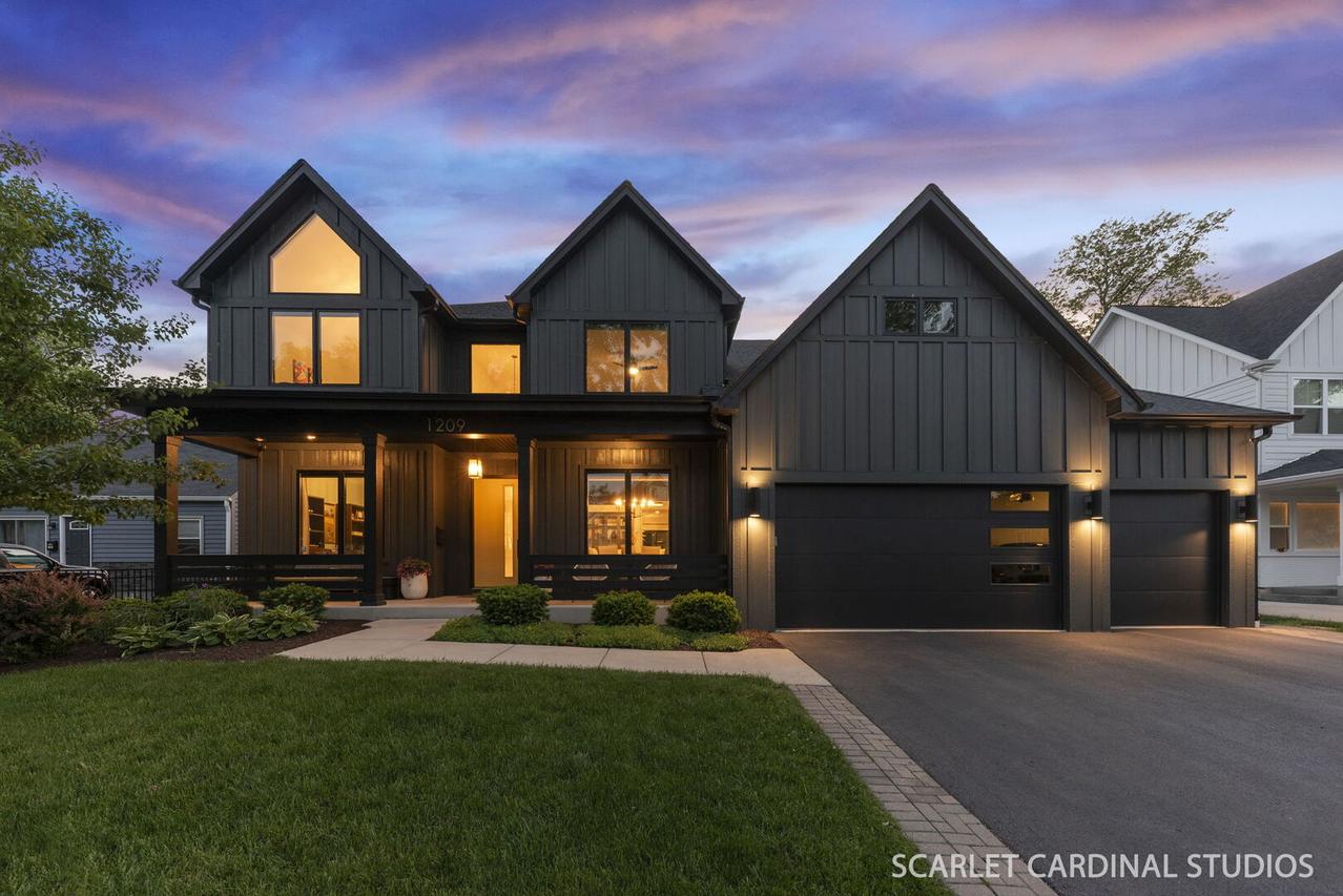 1209 N Eagle St., Naperville, IL 60563