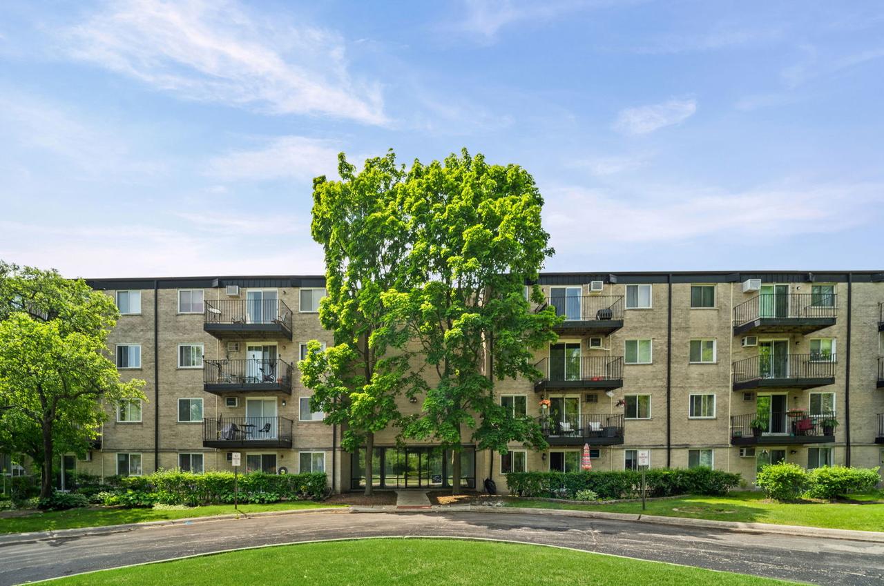 2315 E Olive St. #1G, Arlington Heights, IL 60004
