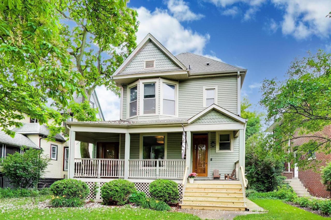 541 N Lombard Ave., Oak Park, IL 60302