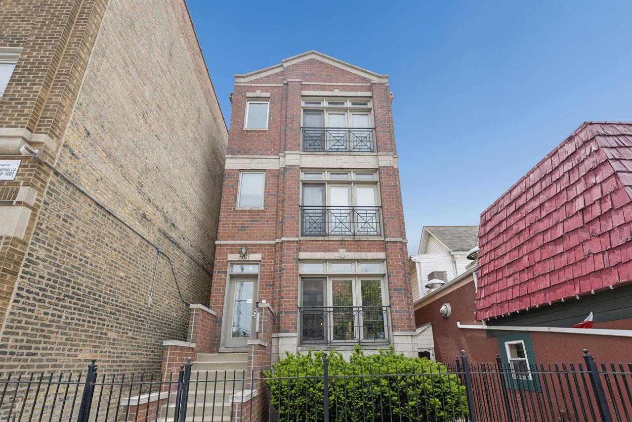 5617 W Lawrence Ave. #1, Chicago, IL 60630