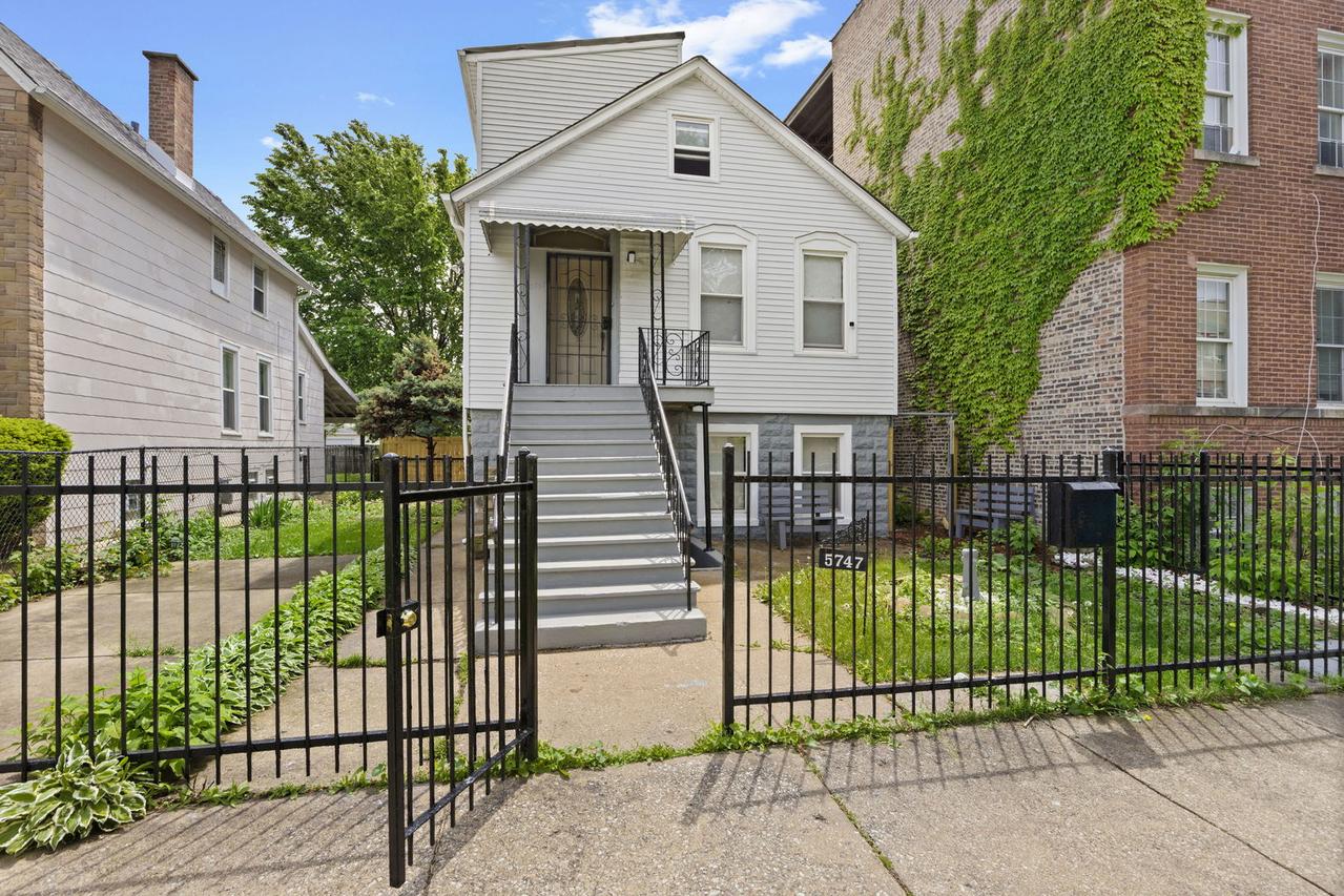 5747 W Superior St., Chicago, IL 60644