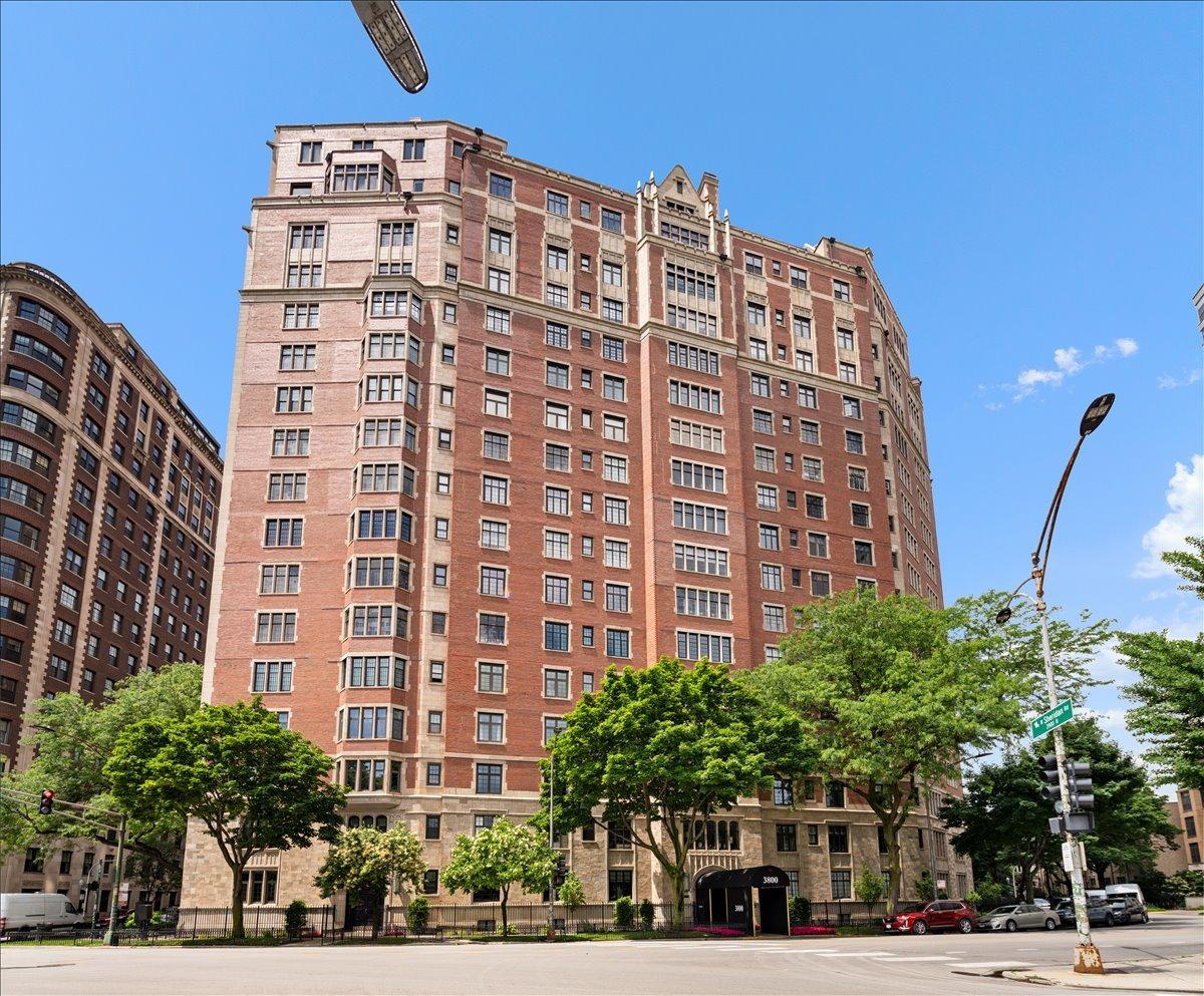 3800 N Lake Shore Dr. #9C, Chicago, IL 60613