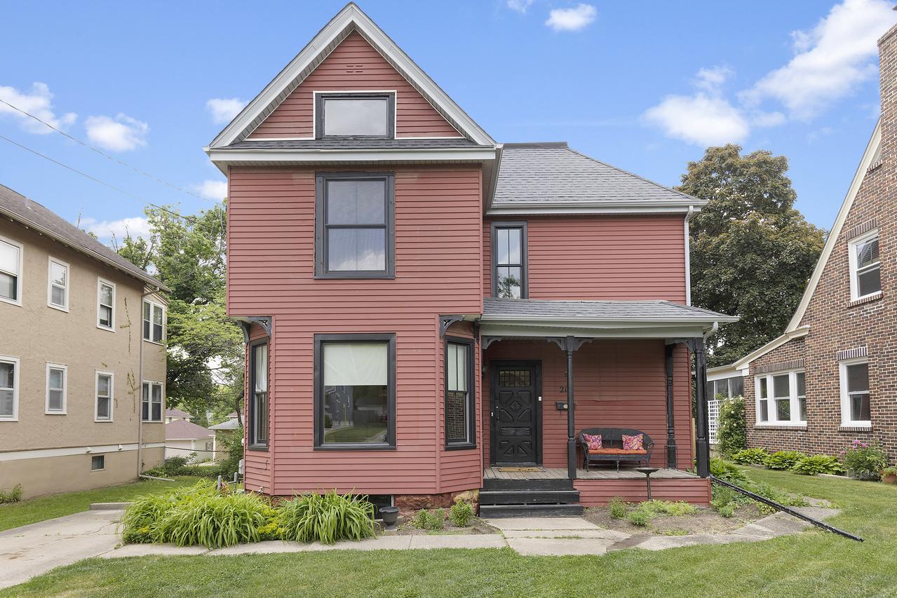 218 N London Ave., Rockford, IL 61107