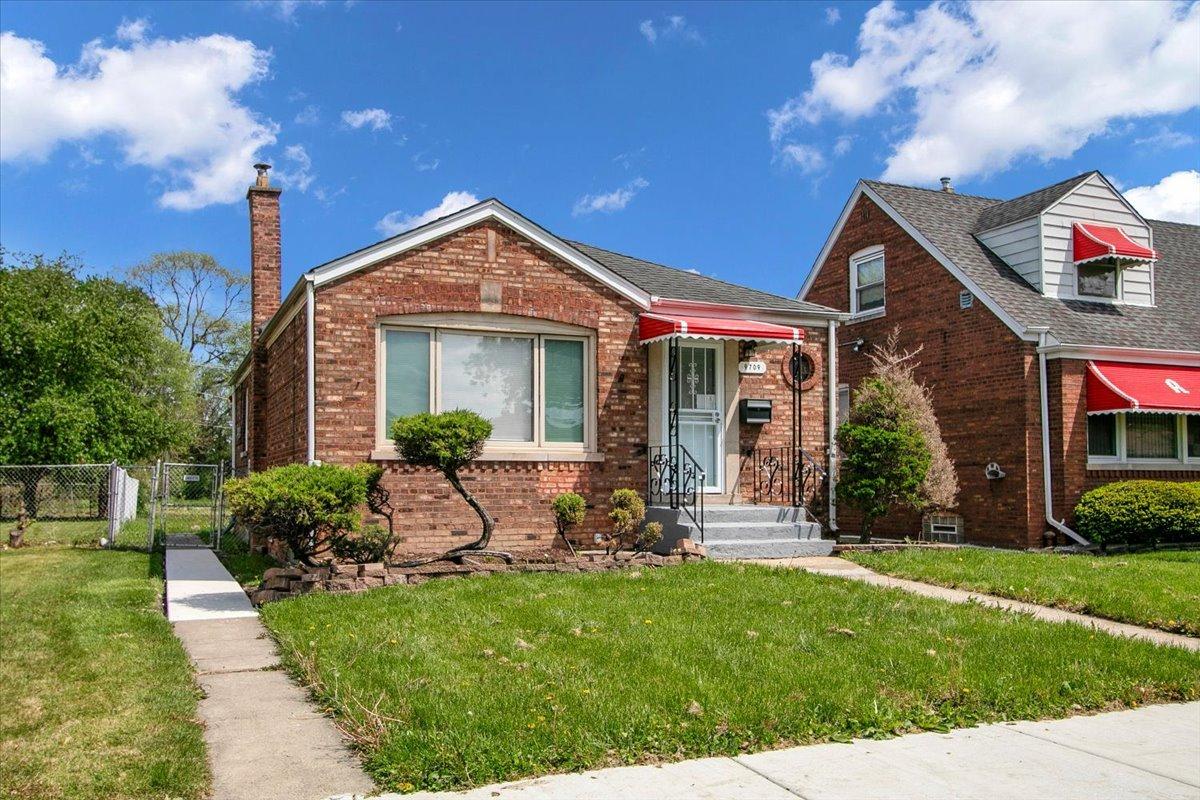 9709 S Avalon Ave., Chicago, IL 60628