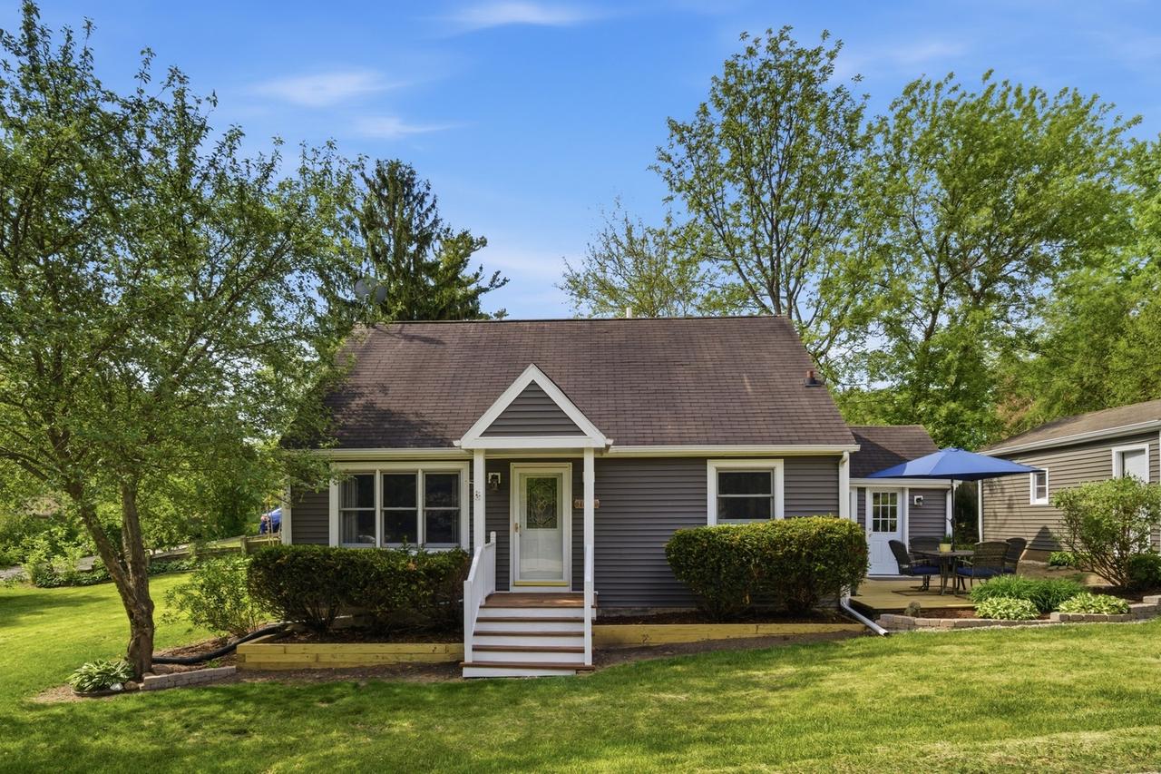 1010 Sunnyside Ave., Wauconda, IL 60084