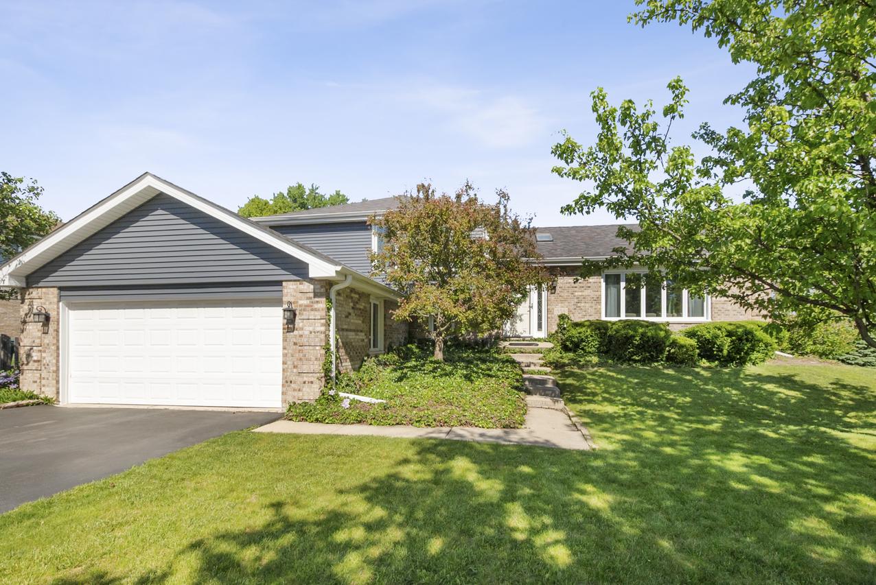 15581 Frances Ln., Orland Park, IL 60462