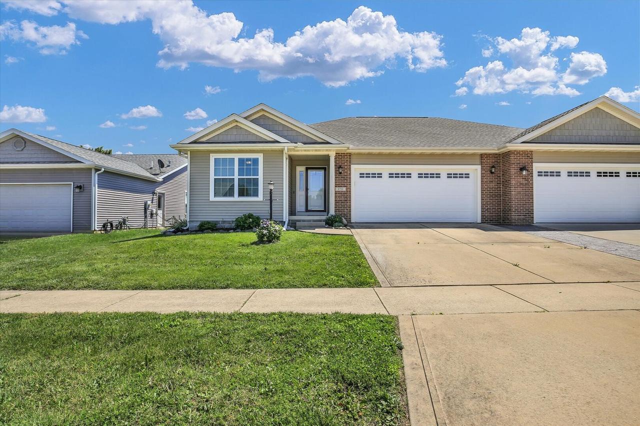 1711 E Lexington Dr., Urbana, IL 61802