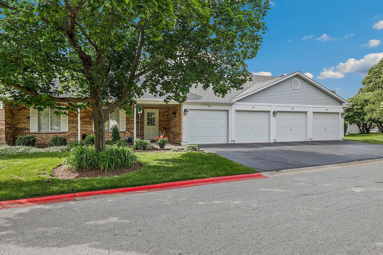 304 Windstream Ct., Aurora, IL 60504