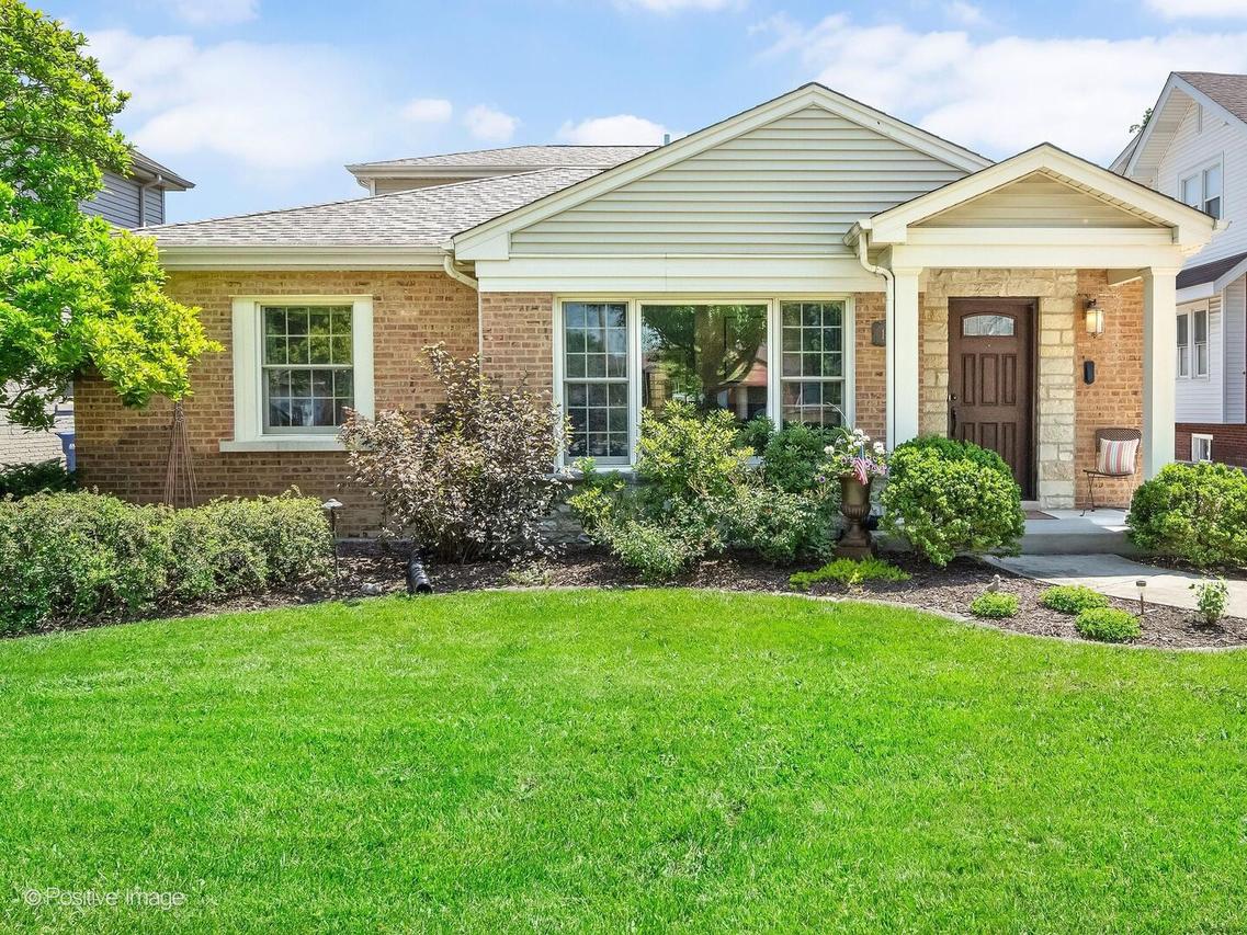 1217 Newberry Ave., La Grange Park, IL 60526