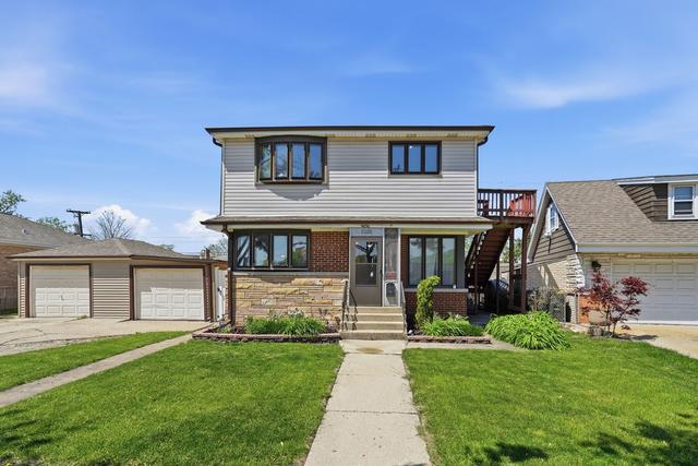 New Homes For Sale This Week That Attend East Leyden High School: May 15th to May 21st
