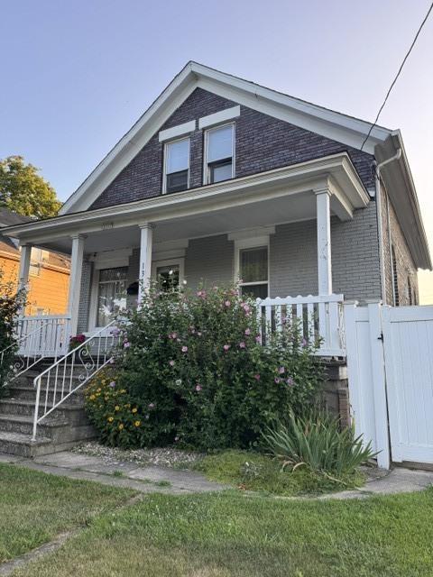 1315 N Broadway St., Joliet, IL 60435