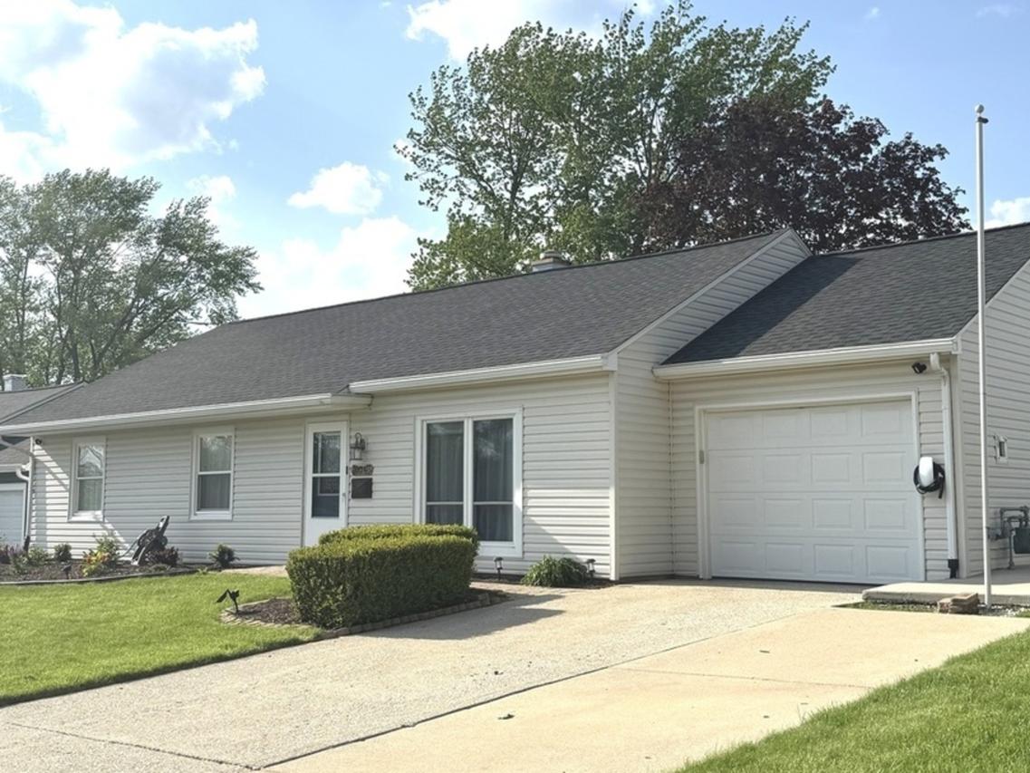 10248 Hibiscus Dr., Orland Park, IL 60462