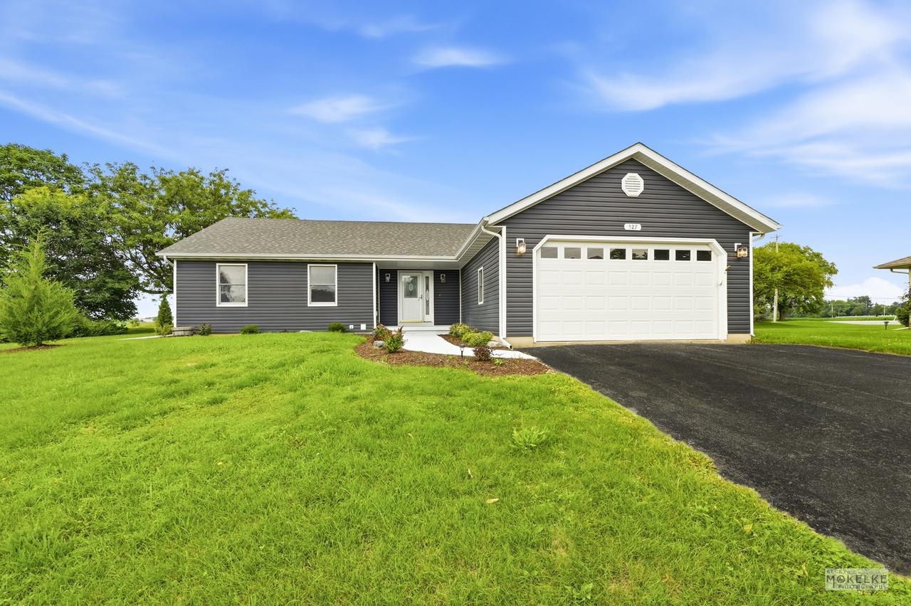 527 Cheshire Ct., Yorkville, IL 60560