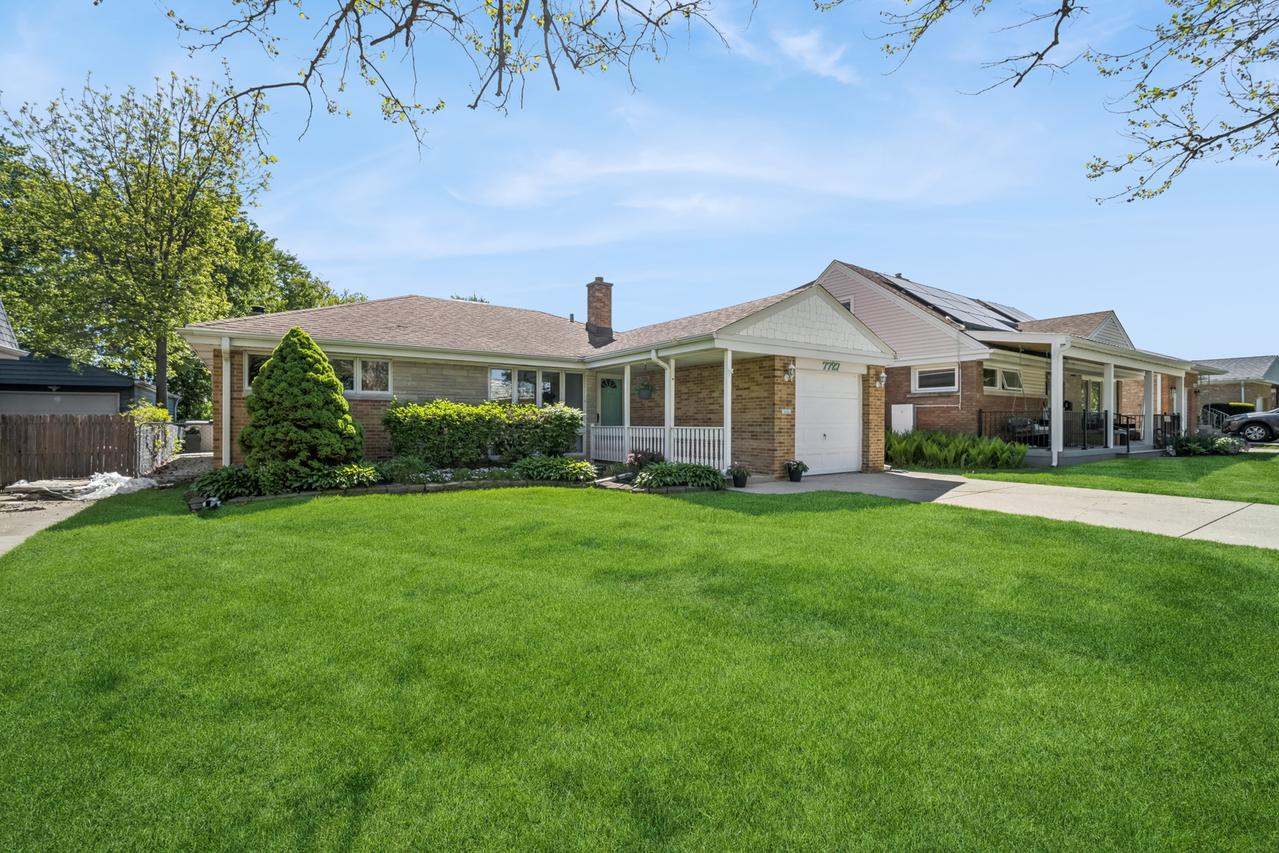 7727 N Oconto Ave., Niles, IL 60714