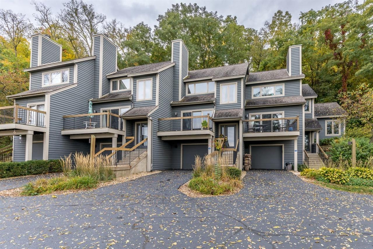 315 Territory Dr., Galena, IL 61036