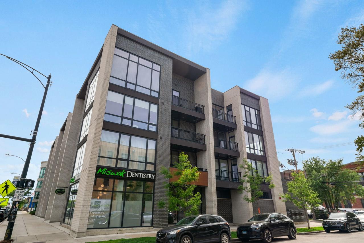 2405 W Iowa St. #303, Chicago, IL 60622